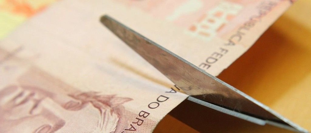 Um milhão de trabalhadores já tiveram salário e jornada reduzidos após MP